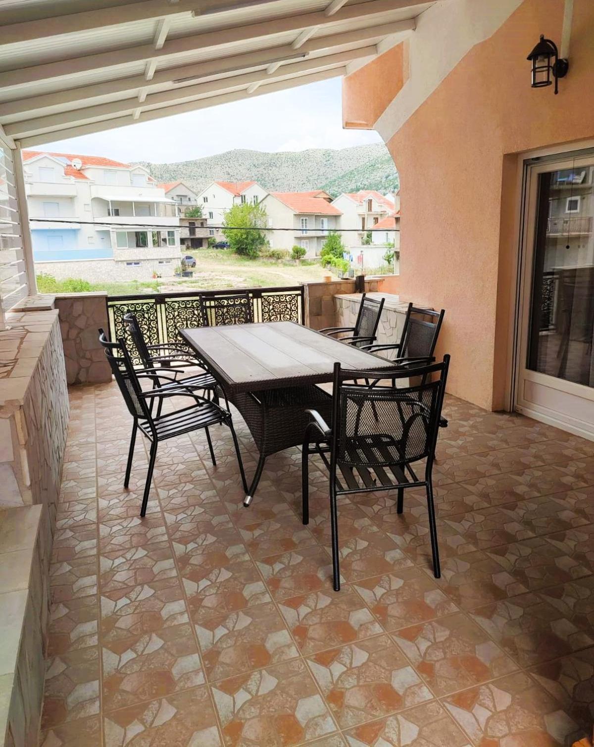 Apartments Ema Ivanica Εξωτερικό φωτογραφία